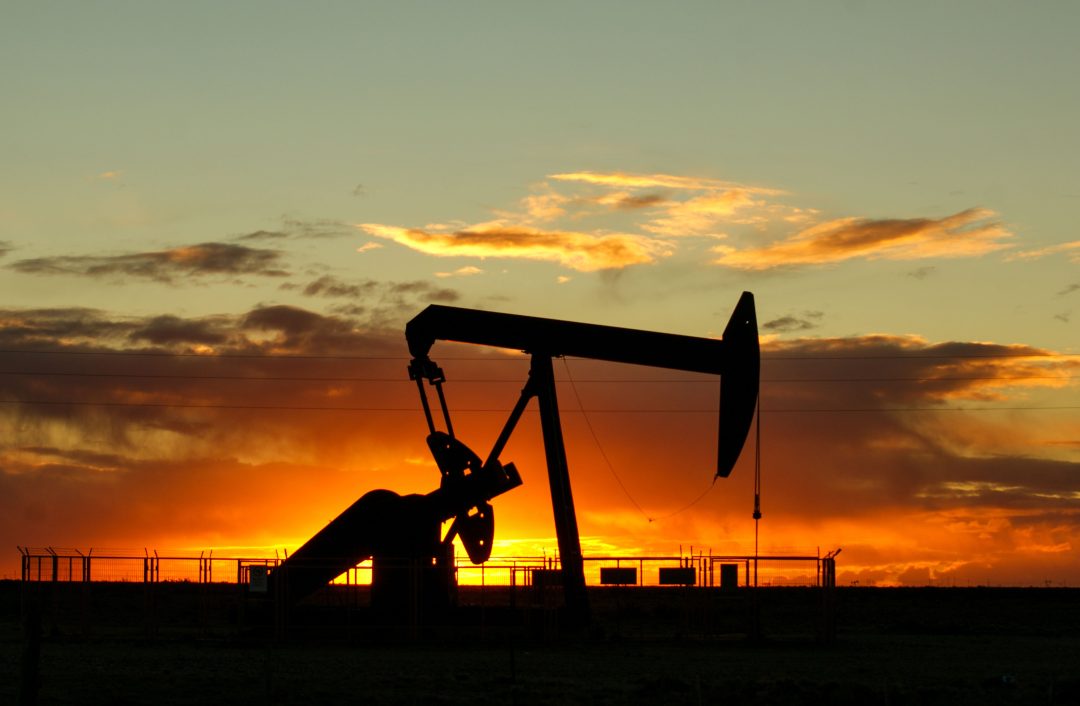 Oil Prices Retreat Amid Iran-U.S. Diplomatic Efforts and Ceasefire Proposals