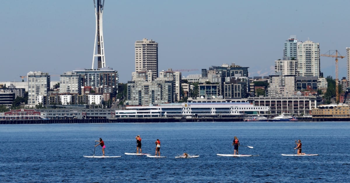 Police Confirm Multiple Injuries Following Sunday Night Shooting Near Seattle's Space Needle