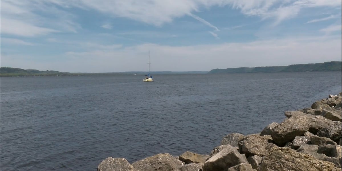 Large-scale search ongoing for three missing boaters after pontoon overturns on Lake Pepin.
