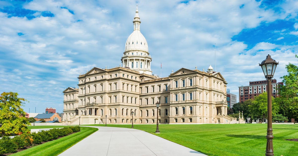 Michigan Lawmakers Approve $75.2 Billion Bipartisan Budget with No New Taxes, Boosting Education