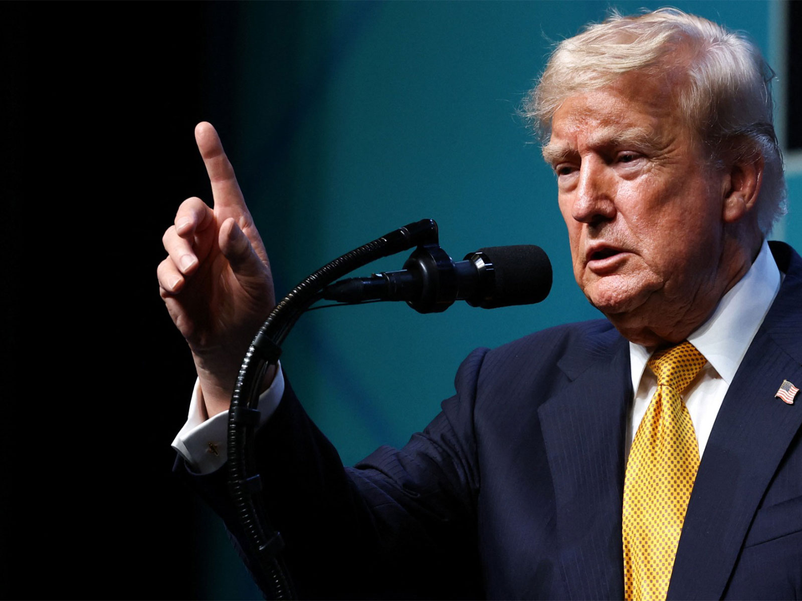 Trump Seeks Rare Supreme Court Rehearing After Birthright Citizenship Ruling Upheld