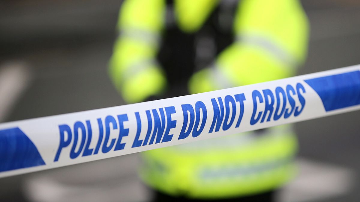 Police arrest 44-year-old man after woman dies, man injured in Hayes stabbing