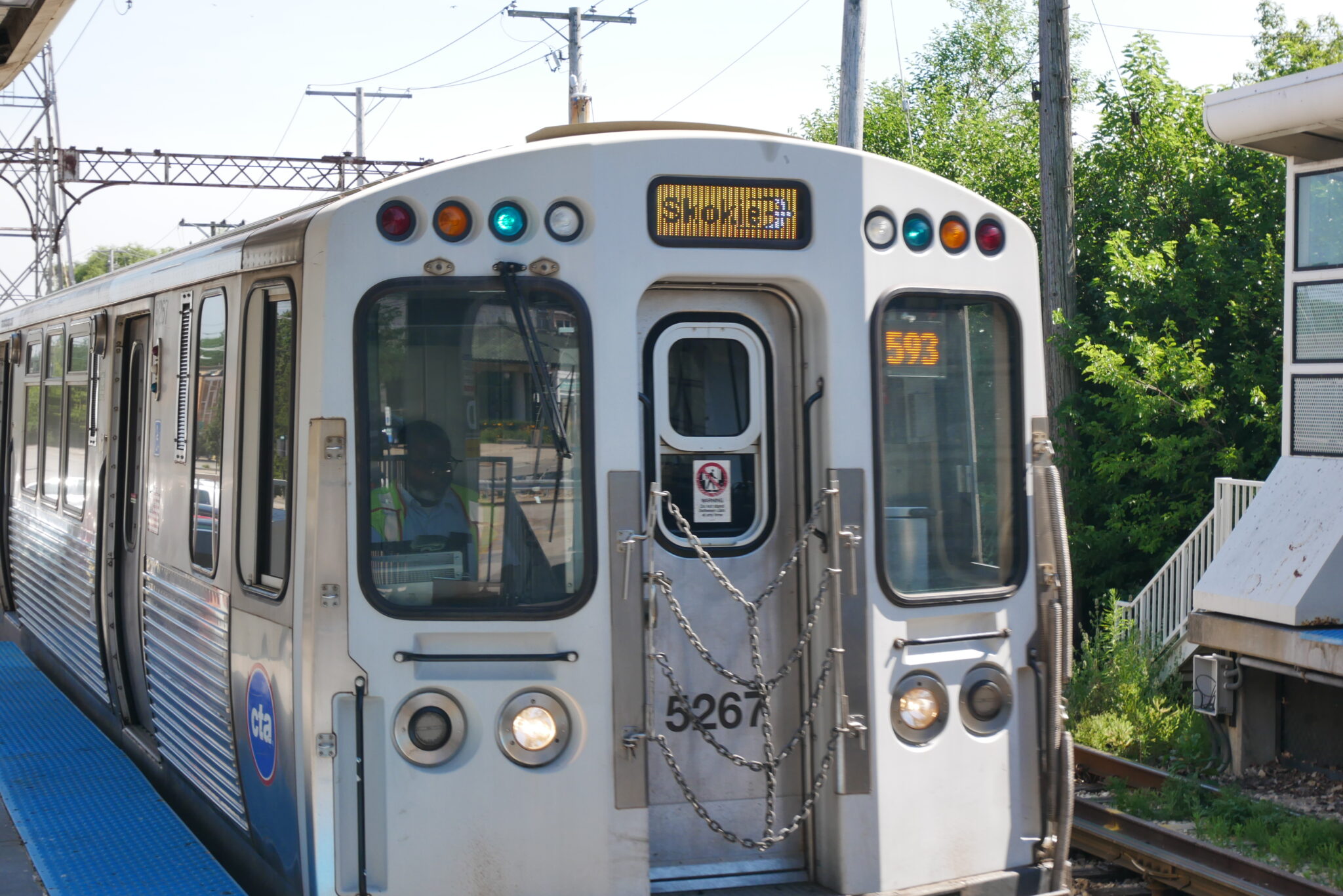 CTA Yellow Line service halted after train strikes vehicle in Skokie, shuttle buses running