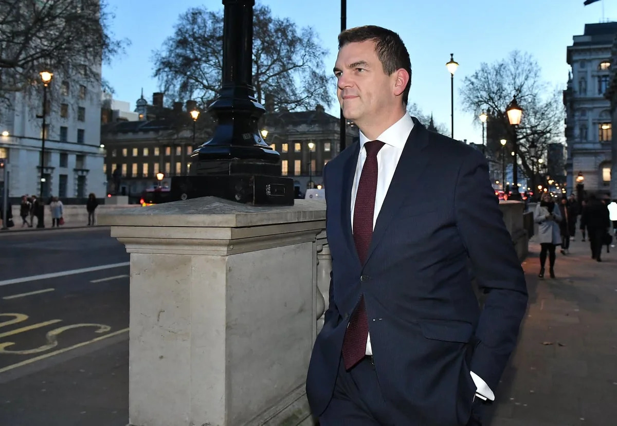 Sir Olly Robbins Files Judicial Review Challenging Dismissal Over Mandelson Vetting Scandal