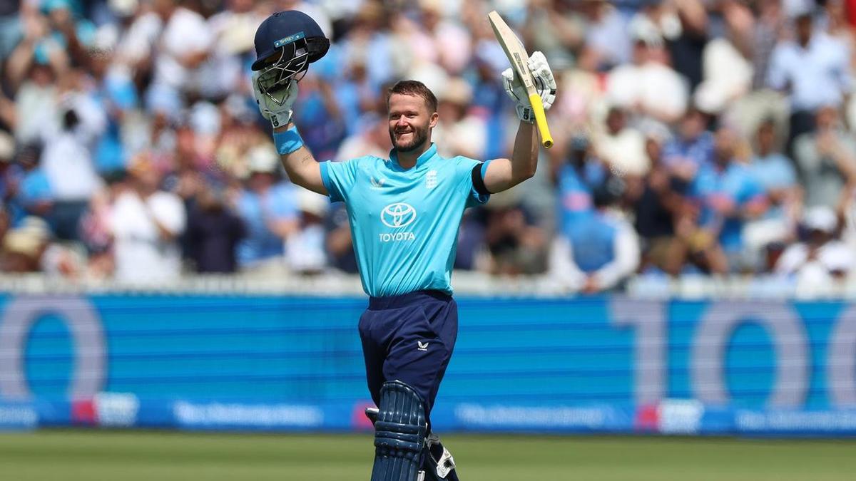 Ben Duckett's record 141 leads England to Lord's ODI victory and series lead