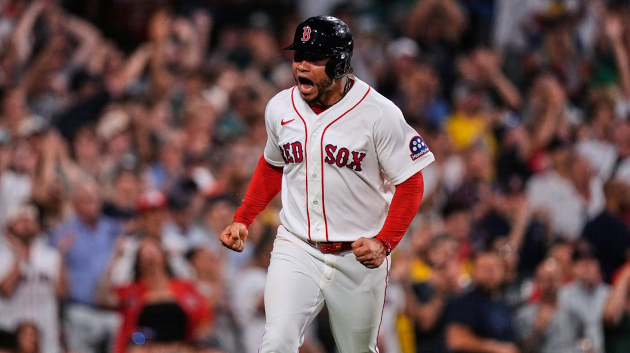 Red Sox Ride Franchise-Record 15-Game Streak into Fenway Showdown with Blue Jays