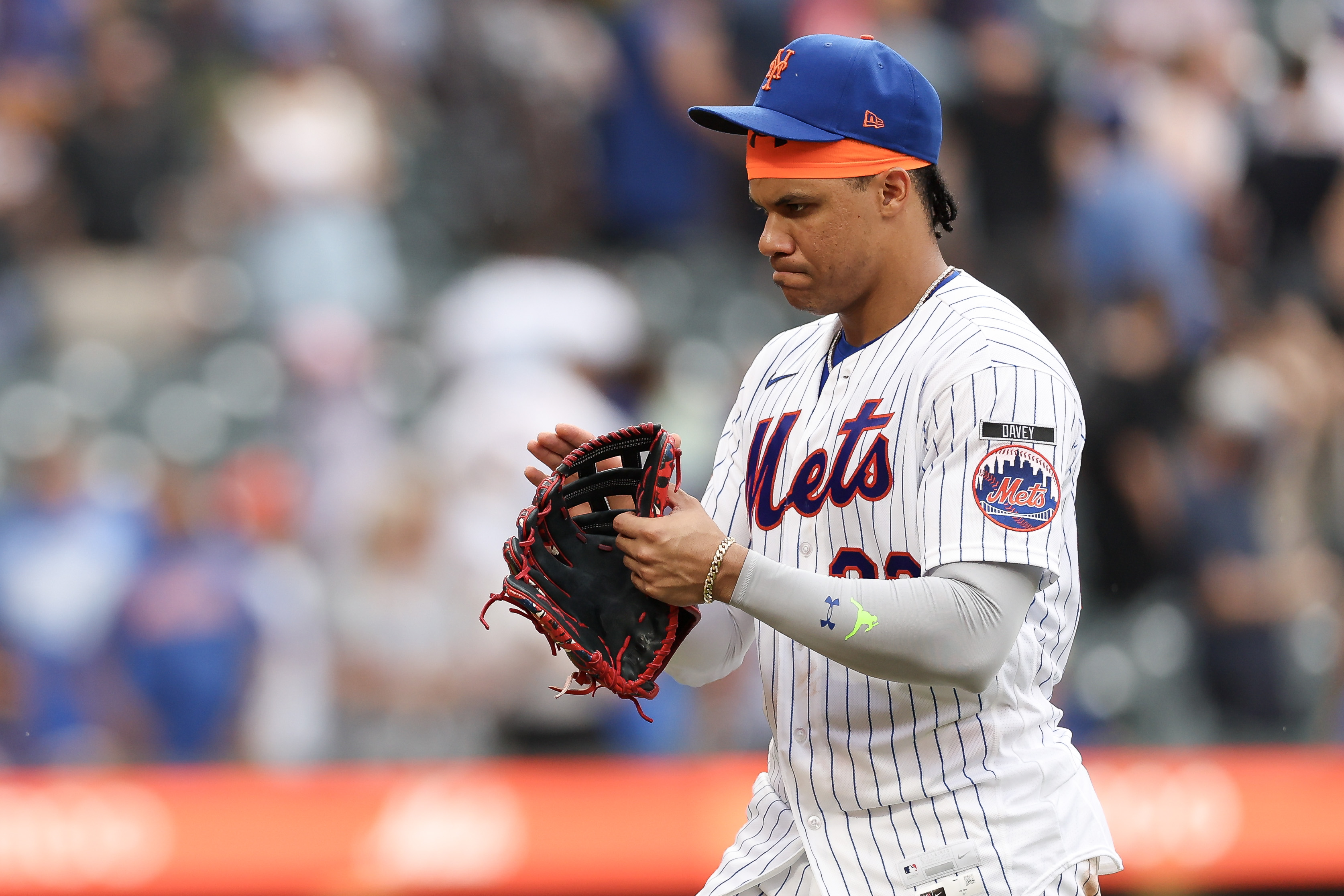 New York Mets star Juan Soto exits game early with left calf soreness, team plans 48-hour rest