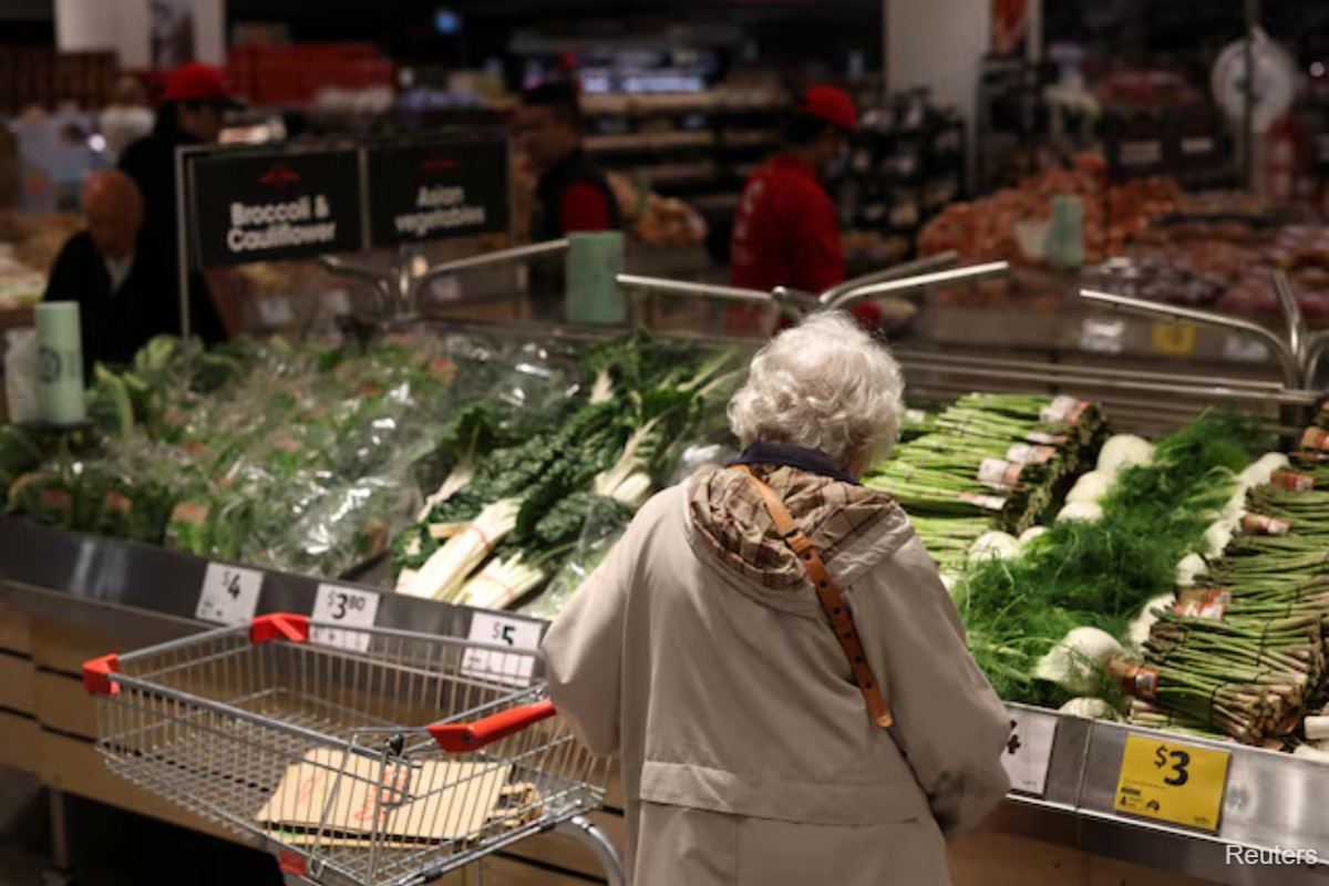 Australian Household Spending Jumps 0.8% in June, Driven by Discretionary Outlays and EV Uptake