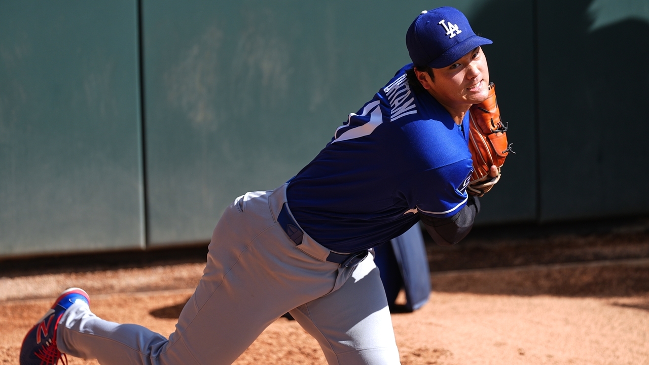 Los Angeles Dodgers Put Edwin Diaz on Injured List; Shohei Ohtani Advances Towards Mound Return