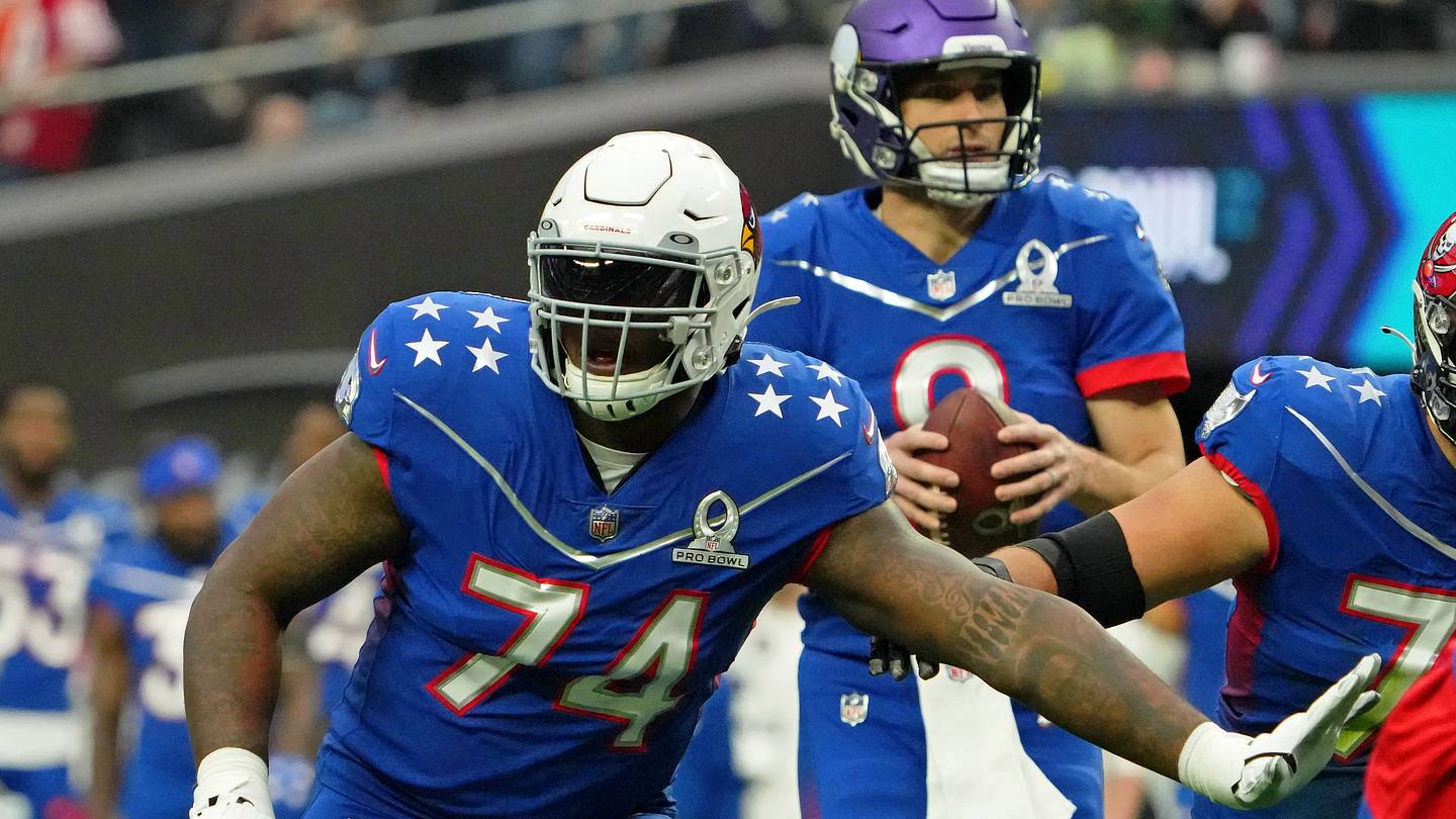 Washington Commanders sign veteran offensive tackle D.J. Humphries following Laremy Tunsil's injury.
