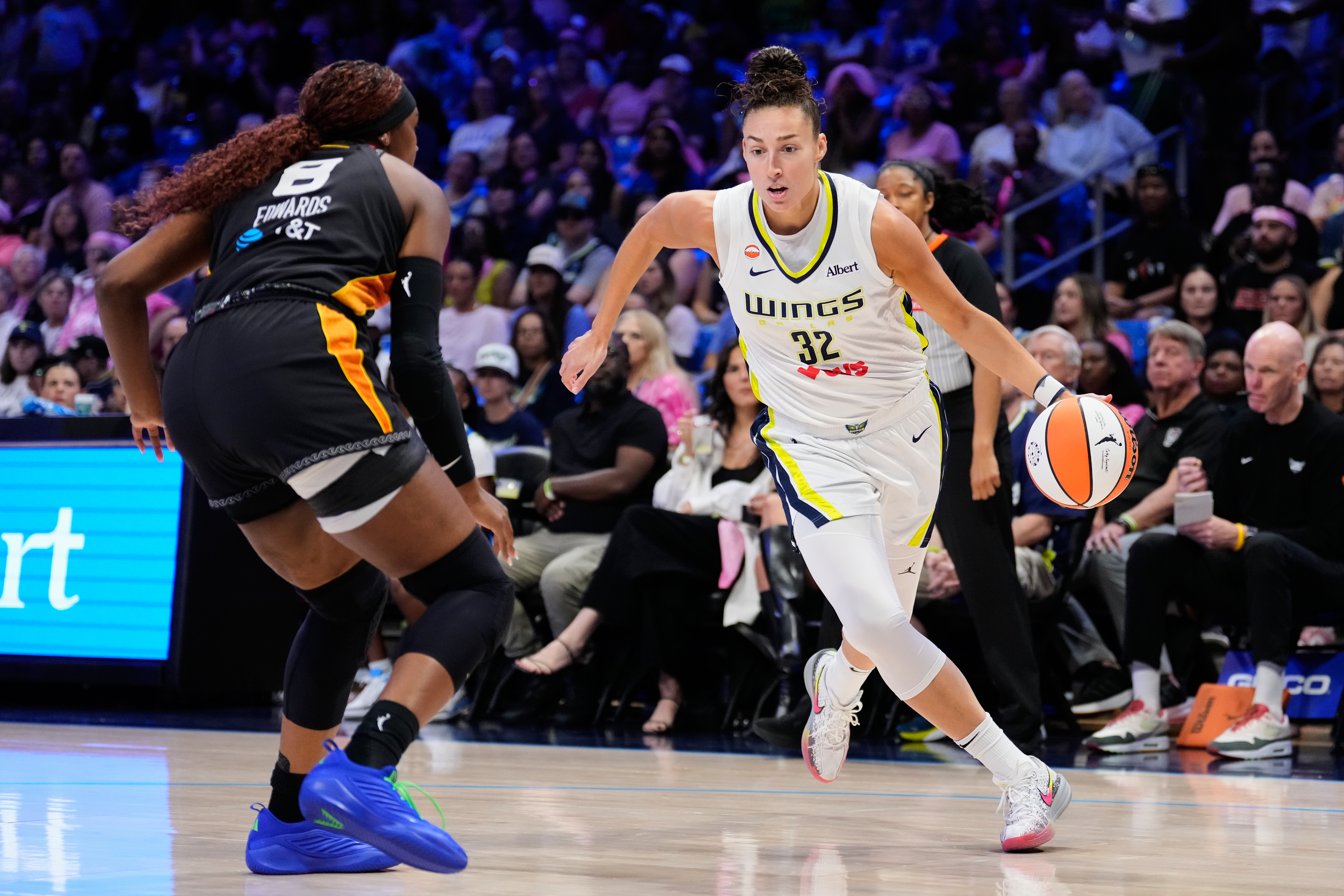 Dallas Wings Secure Fourth Consecutive Victory With 97-71 Win Over Connecticut Sun