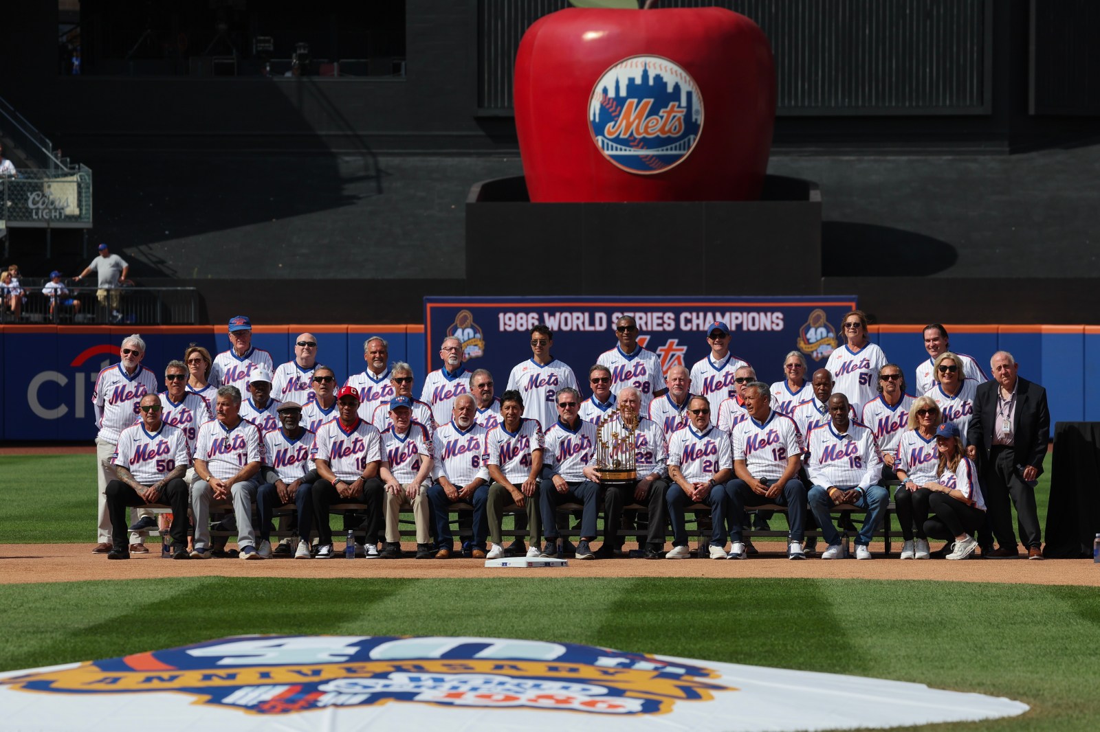 Members of the 1986 World Series Champion Mets Mark 40th Title Anniversary