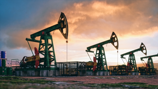 US Crude Inventories Decline, Signaling Stronger Demand and Potential Price Support