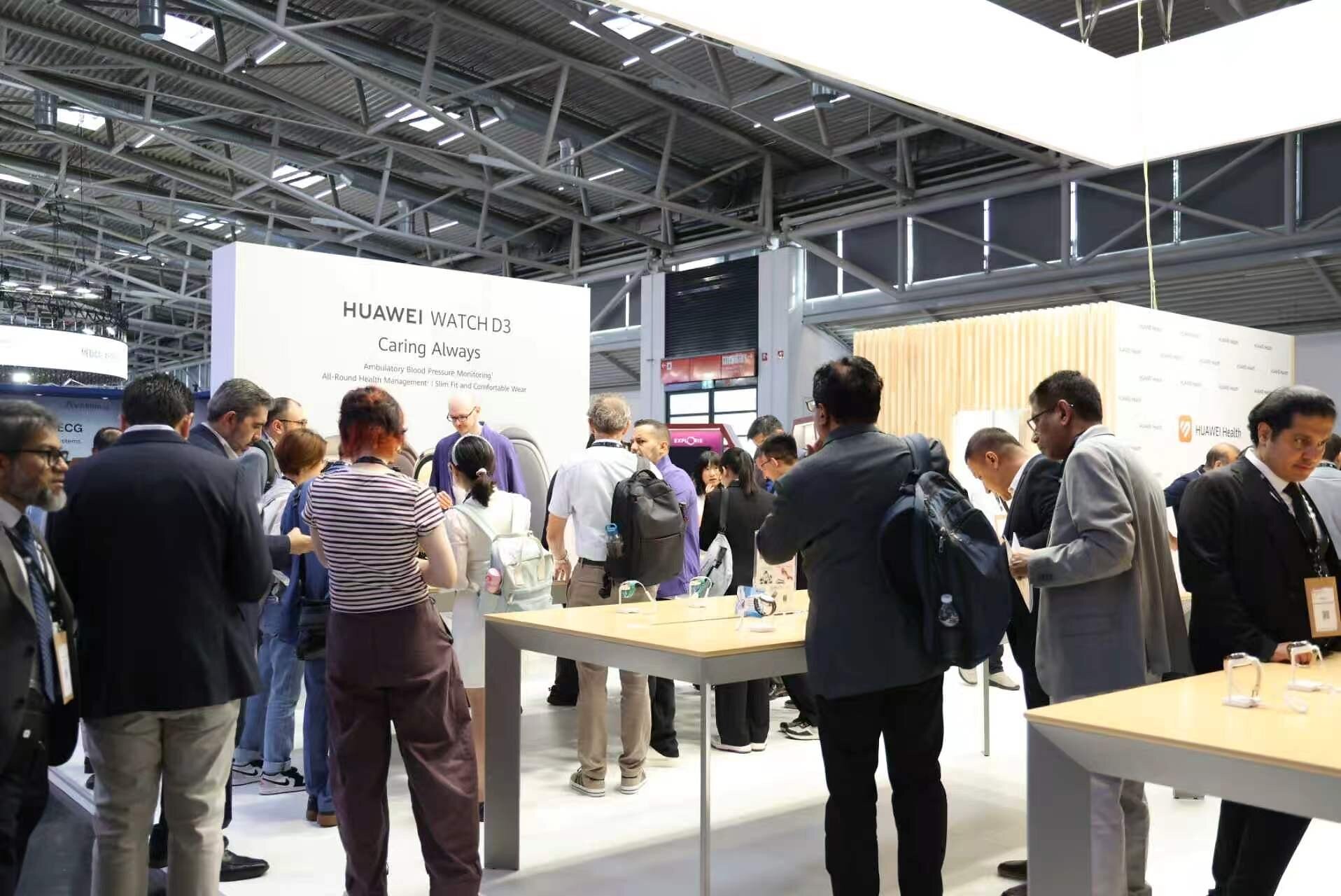 Huawei Showcases Advanced WATCH D3 Blood Pressure Monitor at ESC Congress 2026
