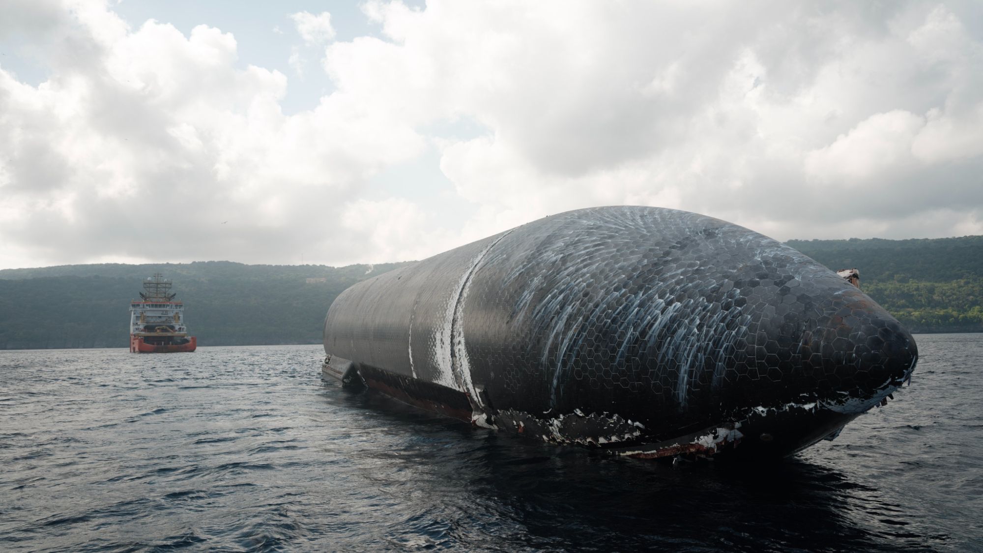 SpaceX Successfully Recovers Starship Ship 40 from Ocean Near Christmas Island, Marking Major Reusability Milestone