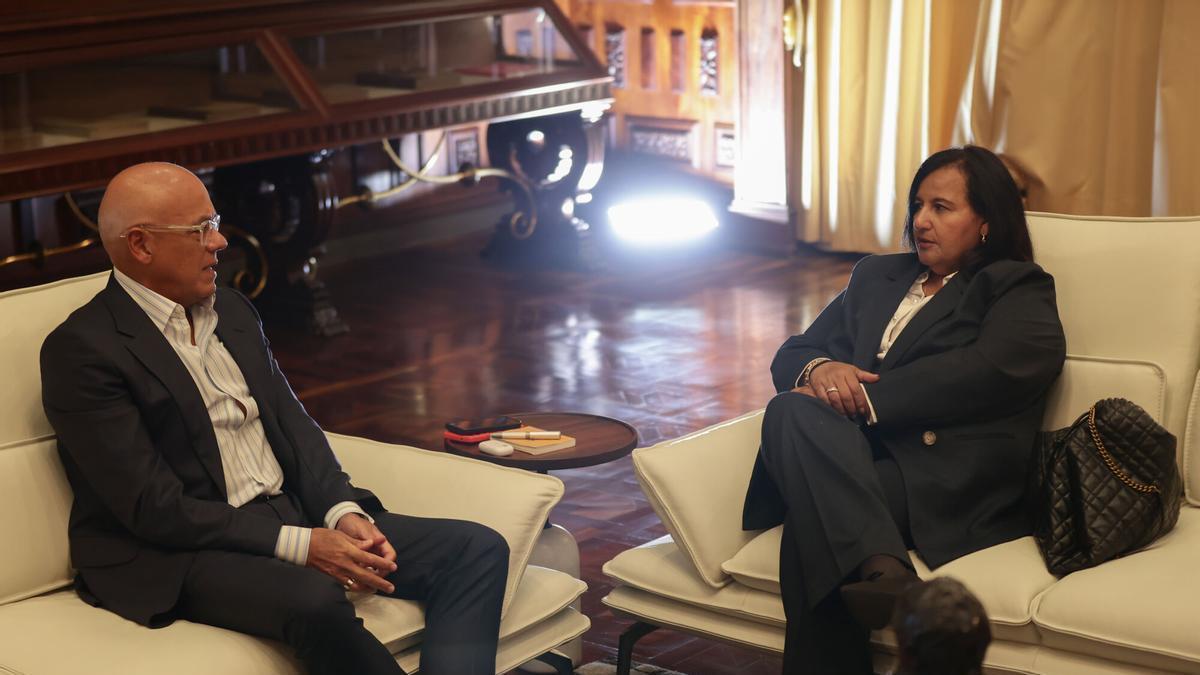 Venezuelan Government and Key Opposition Factions to Meet Amidst Expectations and Fears