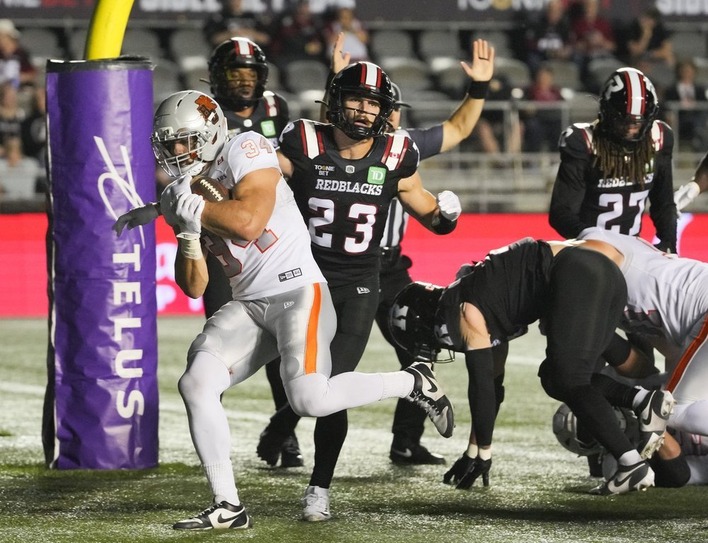 Zander Horvath scores four touchdowns as BC Lions defeat winless Ottawa Redblacks.