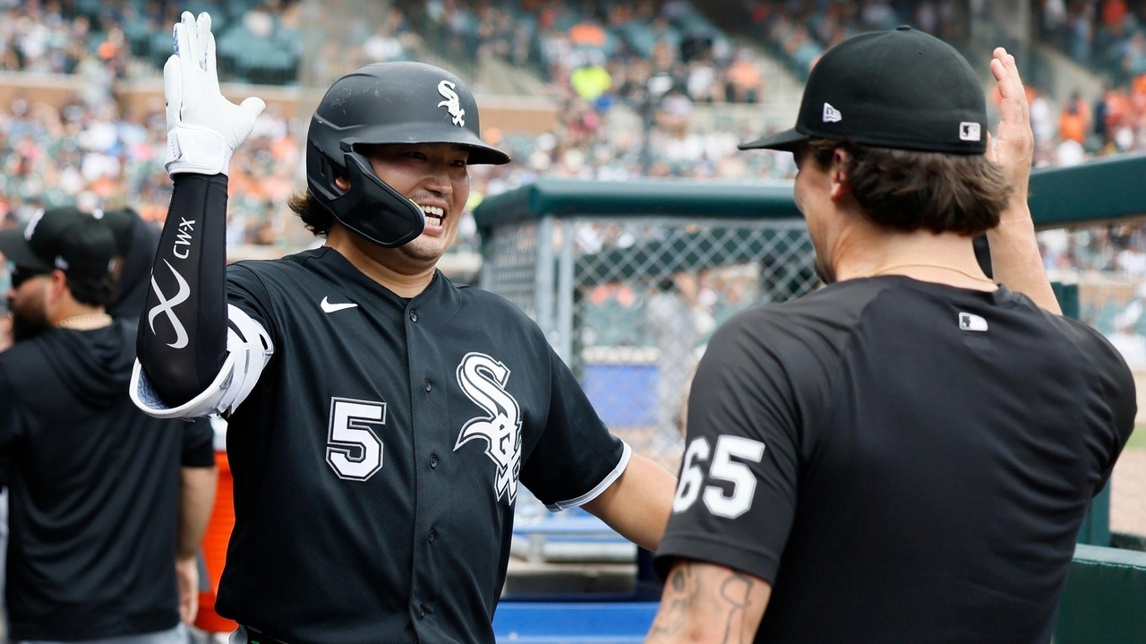 Murakami's Homer Powers First-Place White Sox to 7-5 Comeback Win, Sweeping Tigers