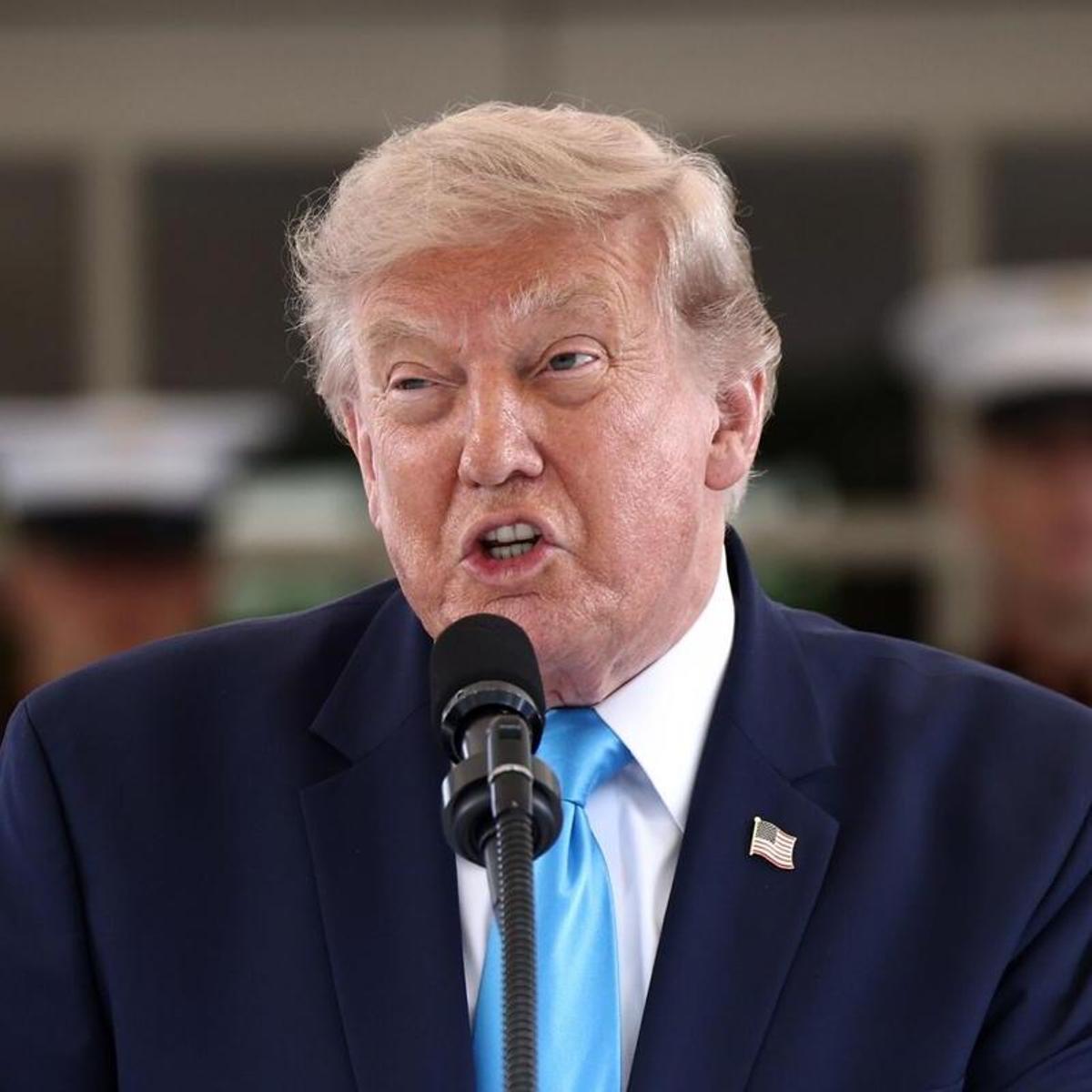 Trump Sells Truth Social Alert Service for $100,000 Monthly, Sparks Conflict Debate