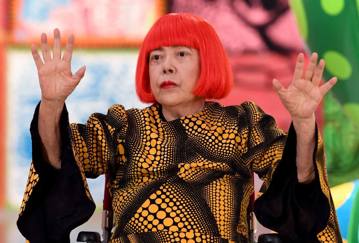 Renowned Japanese Contemporary Artist Yayoi Kusama Passes Away at Age 97 in Tokyo