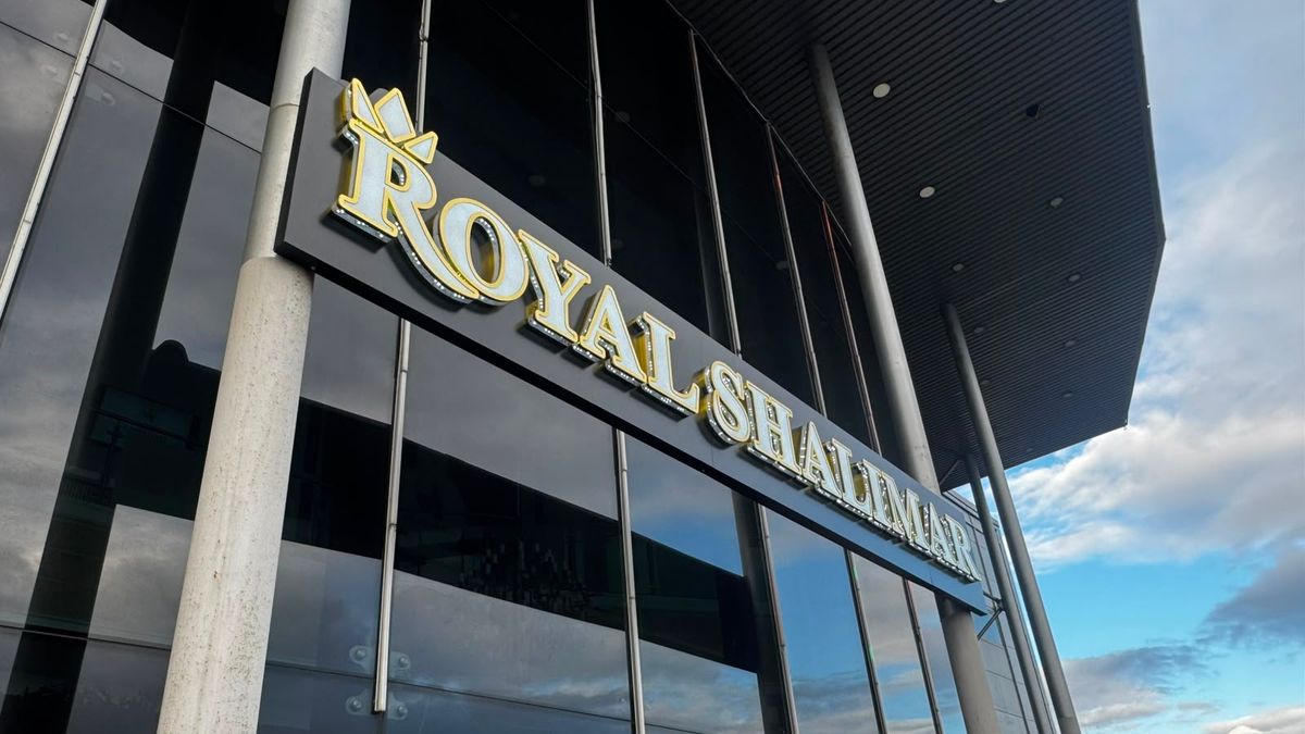 Petrol Bomb Attack Targets Birmingham Wedding Venue and Luxury Vehicles
