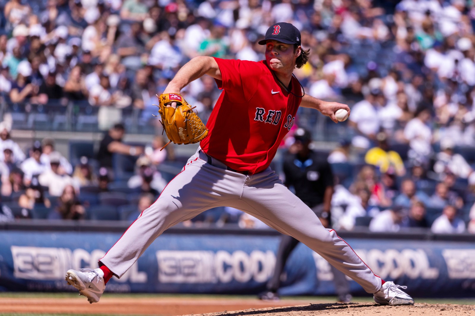 Red Sox Defeat Yankees 6-0 as Rafaela Redeems Previous Baserunning Mistake