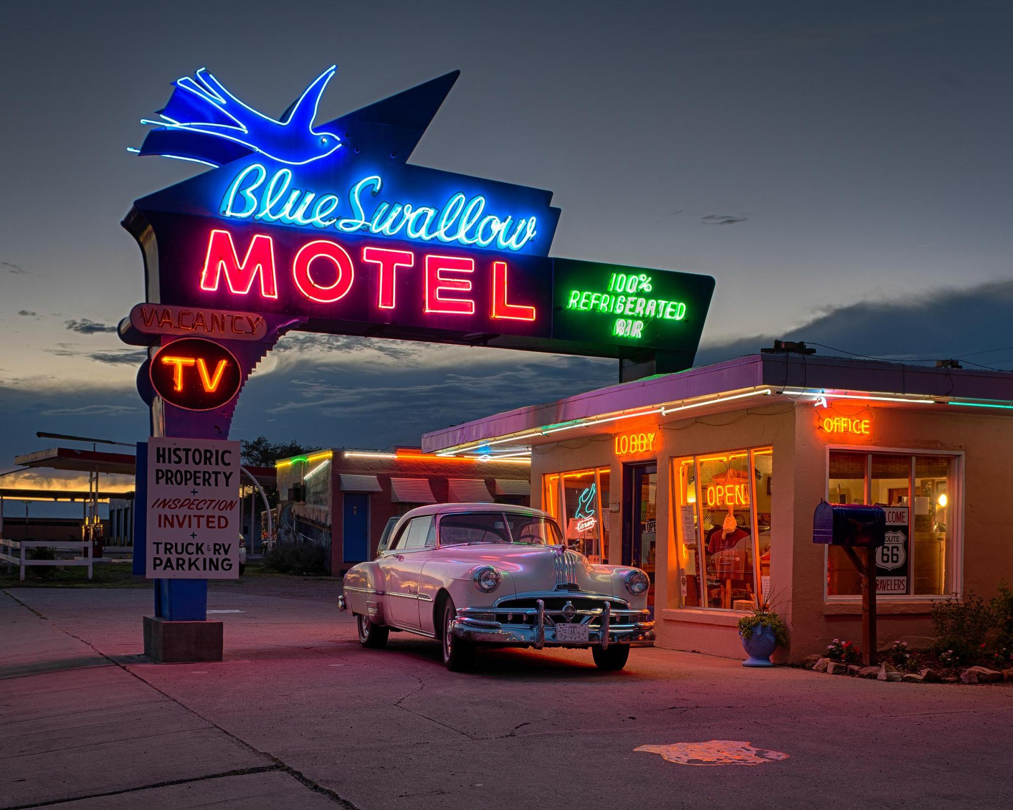 Historic Charm: Vintage Motels Across the USA Experience a Popular Resurgence
