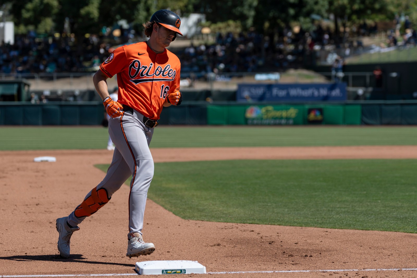 Gunnar Henderson hits two home runs to power Orioles past Athletics 8-5