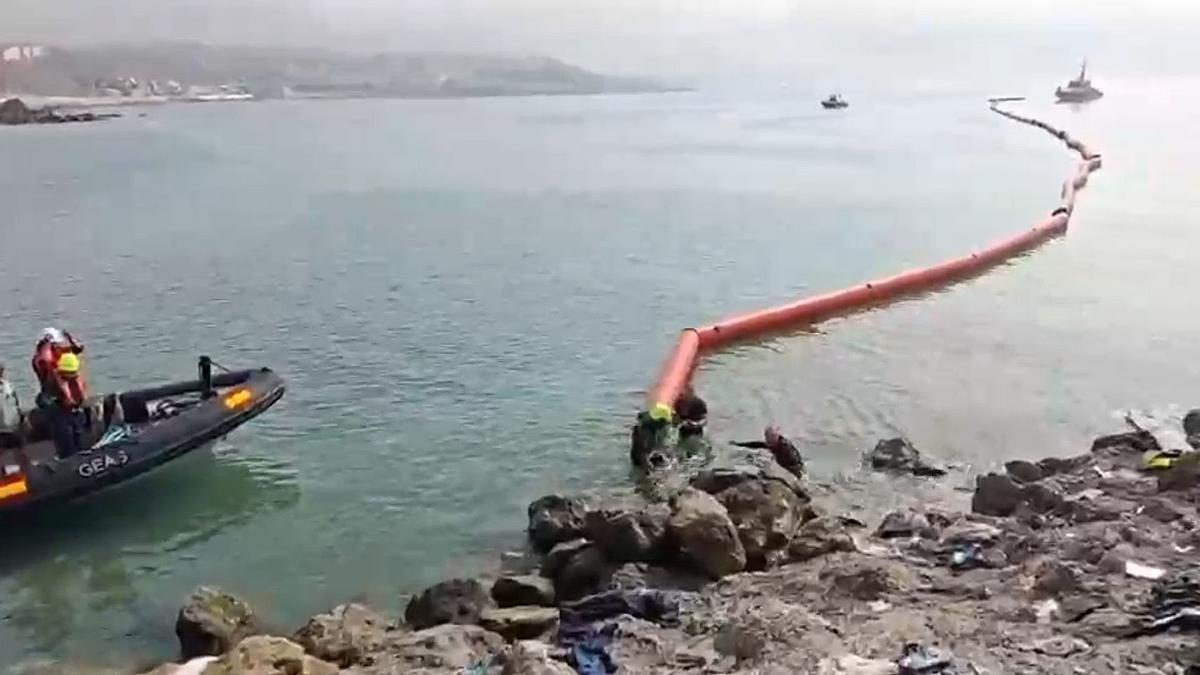 Ceuta Installs 500-Meter Floating Barrier as Maritime Defense Against Swimming Immigration