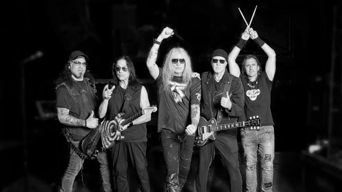 Twisted Sister Debuts Sebastian Bach as New Frontman in New Jersey