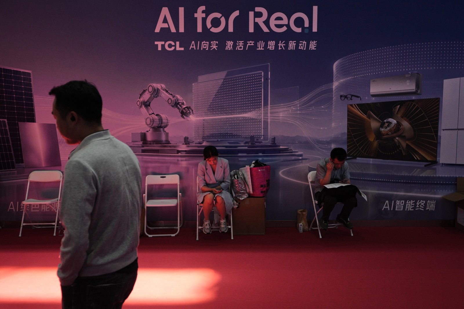 China’s Rapid AI Adoption Sparks Growing Workforce Anxiety Over Future Job Security