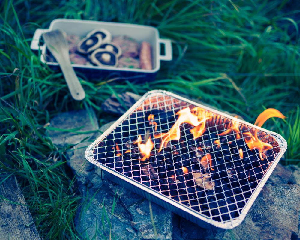Prime Minister Burnham Weighs UK Disposable BBQ Ban to Combat Wildfire Risk
