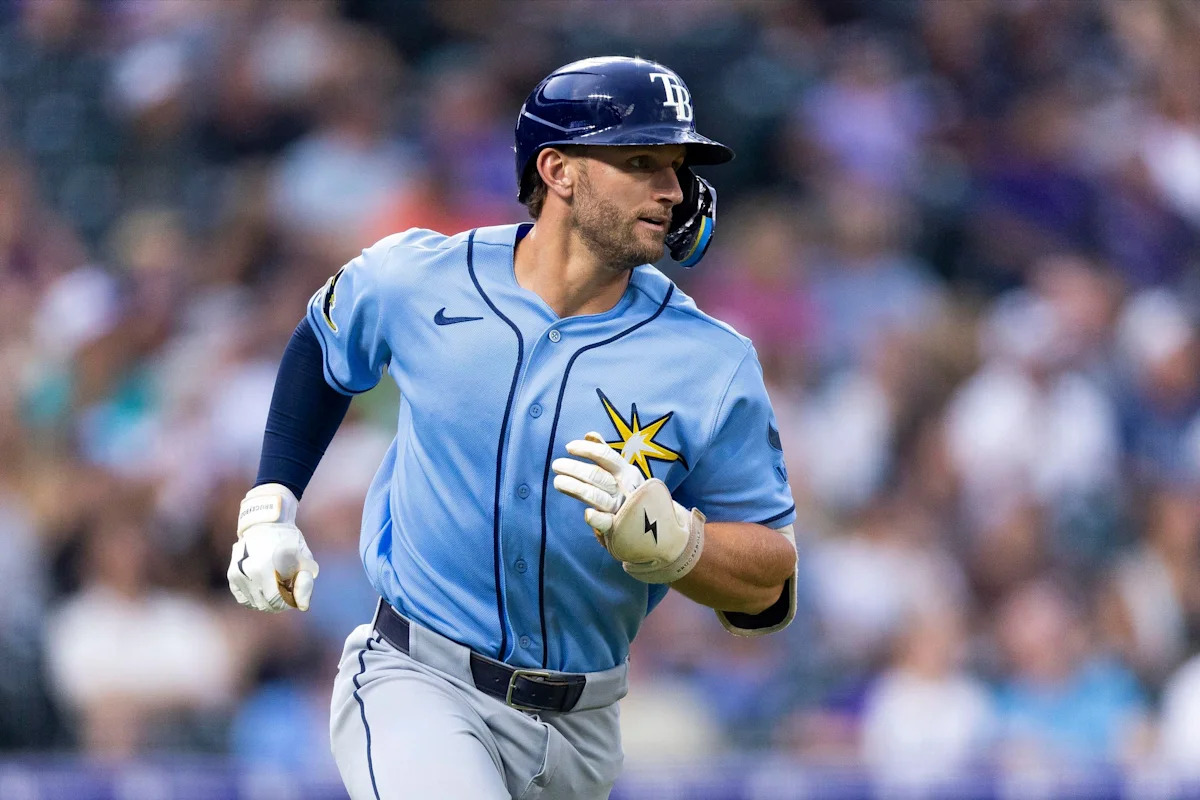 Junior Caminero's Two Powerful Home Runs Lead Rays to Victory, Tying Mickey Mantle's Record