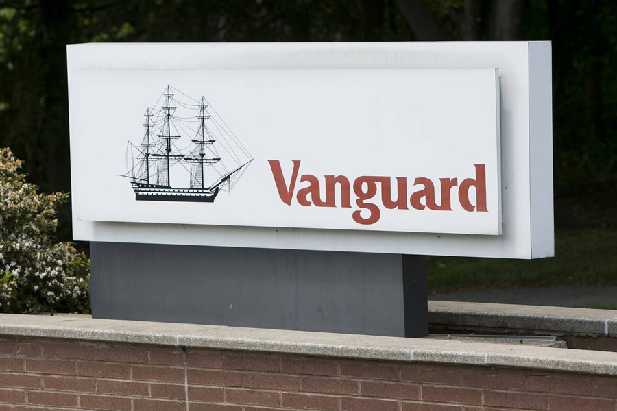 Institutional Investors Significantly Increase Holdings in Key Vanguard ETFs