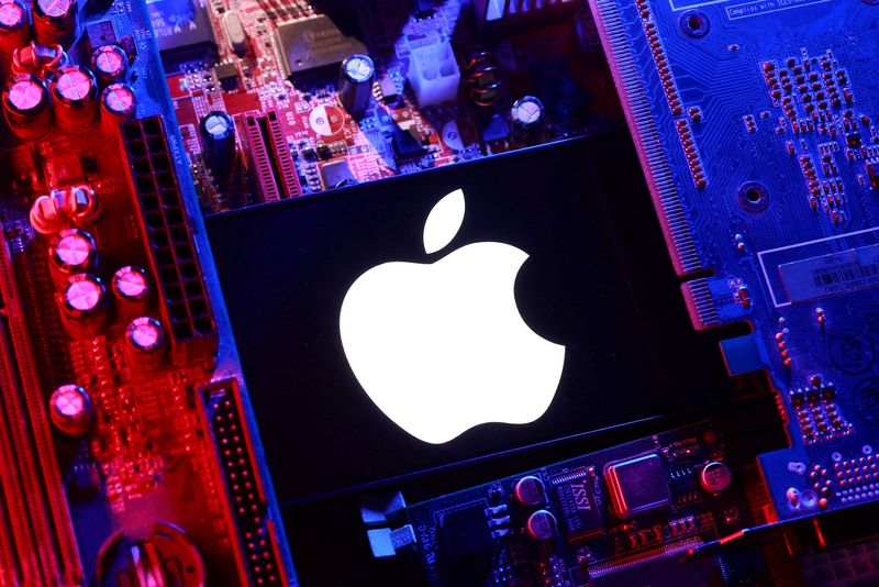 Apple Partners with Alibaba to Train Proprietary AI Model for China Market