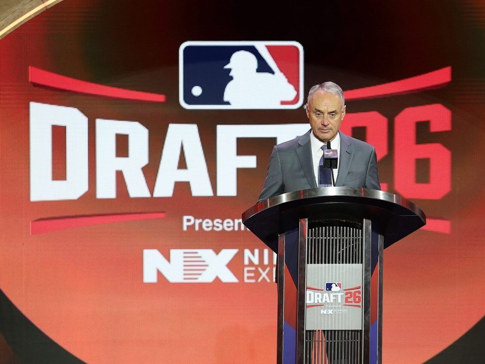 Canadian Elliot Lascelles Drafted by Padres for Record $2.8 Million, Highlighting Pathways to Pro Baseball
