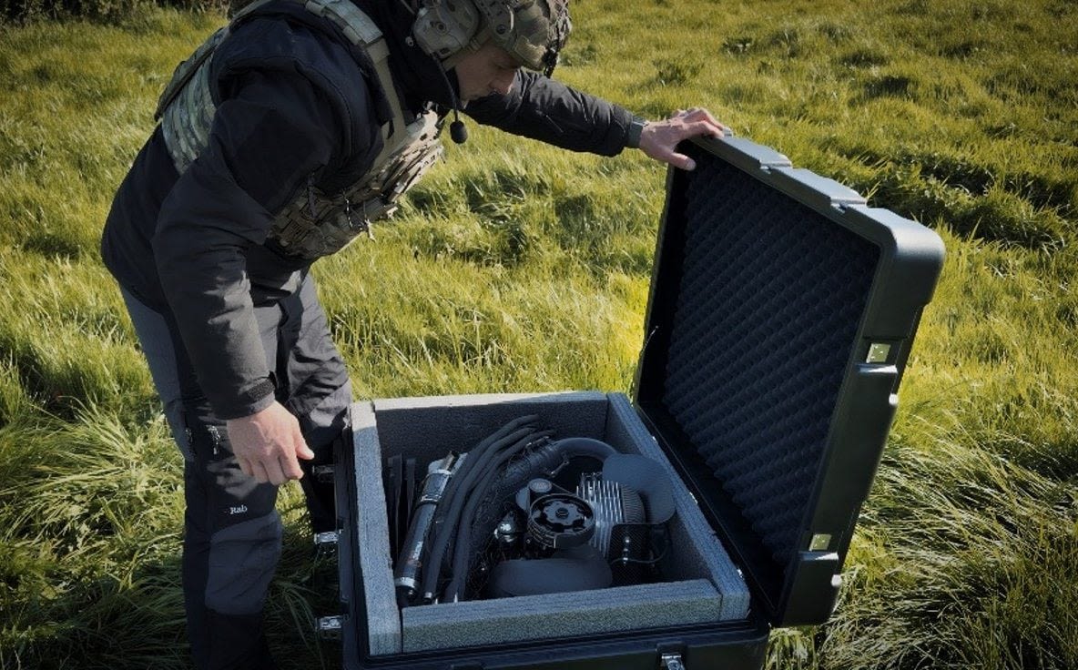 UK Ministry of Defence to Trial Covert Foot-Launched Paragliders for Elite Troops