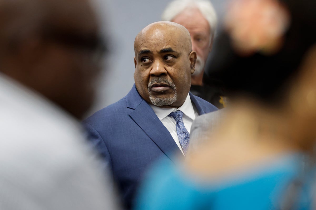 Closing arguments begin in the murder trial for the 1996 killing of Tupac Shakur.