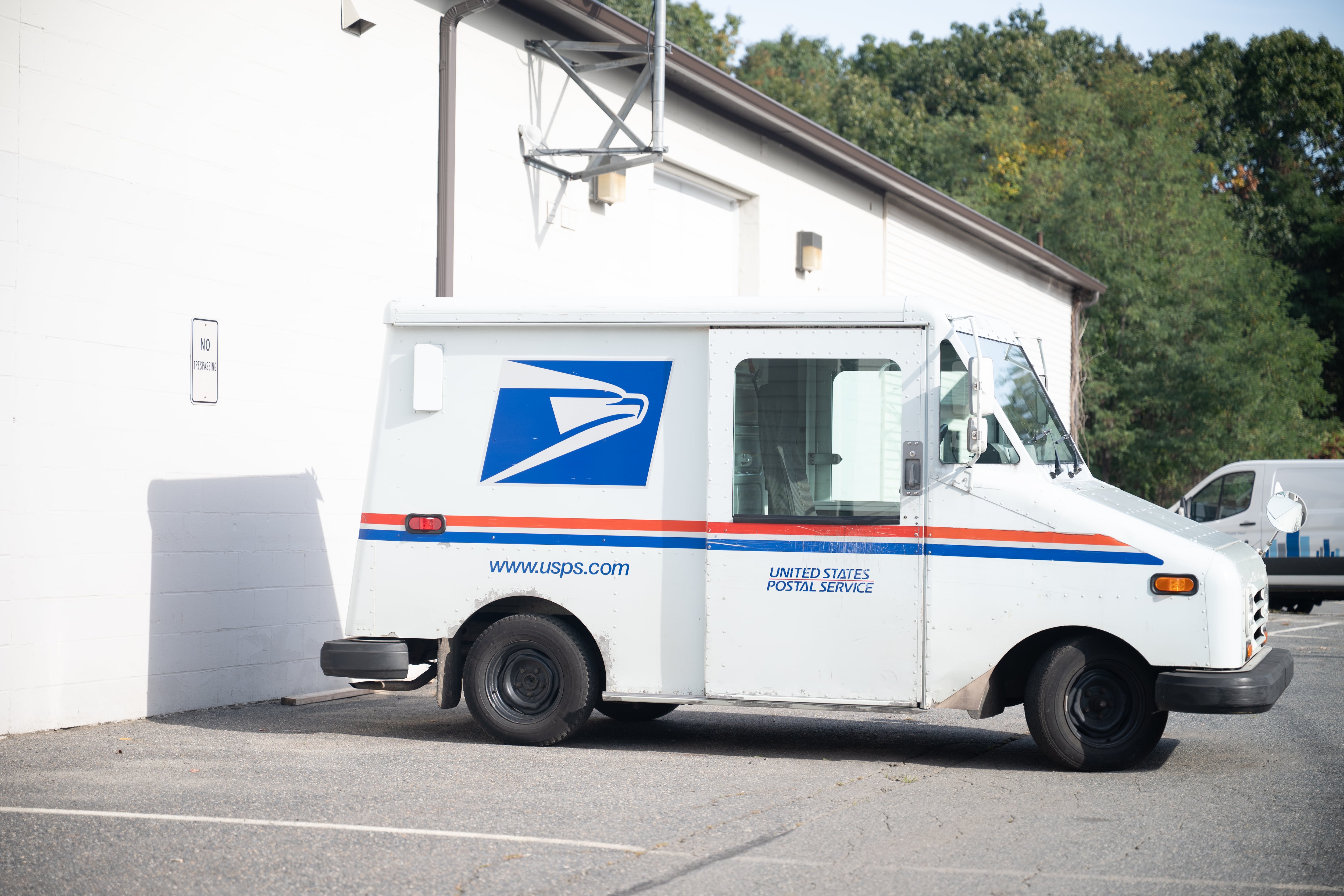 Armed Robbers Steal USPS Master Key in Billerica, Prompting Security Concerns as Police Investigate