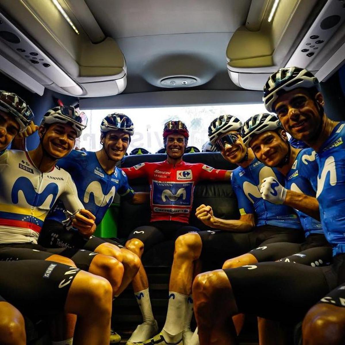 El ciclista mallorquín Enric Mas supera sus desdichas para liderar la Vuelta