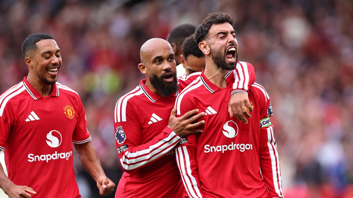 Bruno Fernandes Nets Hat-Trick as Manchester United Defeats Ipswich Town 5-2
