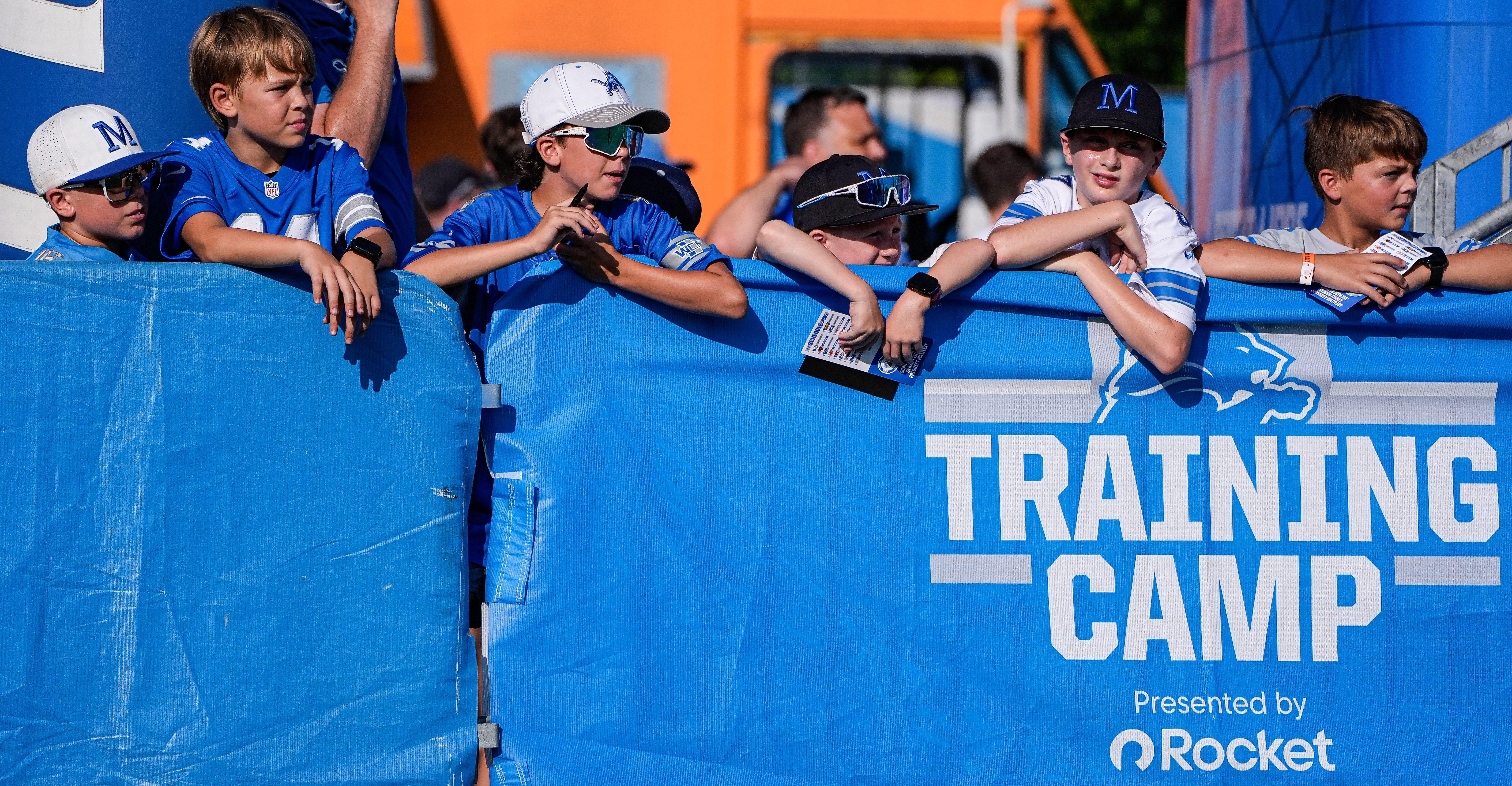 Detroit Lions Players Discuss 2026 Training Camp Goals, Recovery, and Key Position Battles