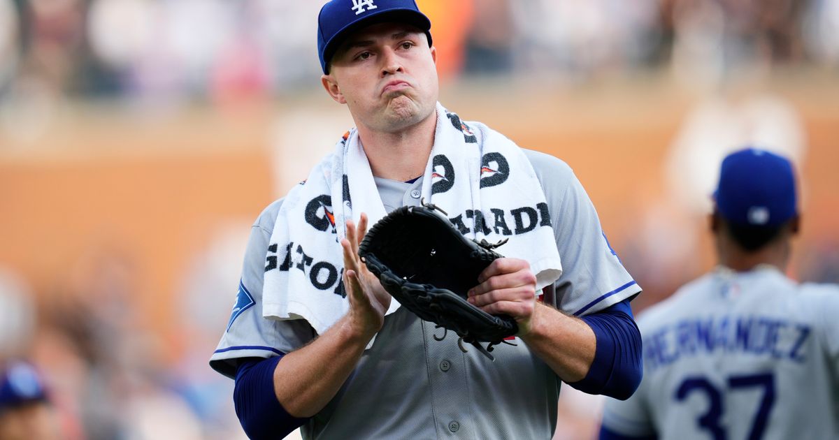 Tarik Skubal greeted with cheers and boos in Detroit return with Dodgers