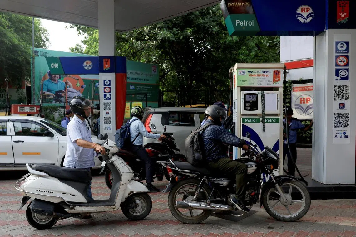 Indian Automakers Privately Raised E20 Fuel Contamination Concerns, SIAM Retreated After Public Controversy