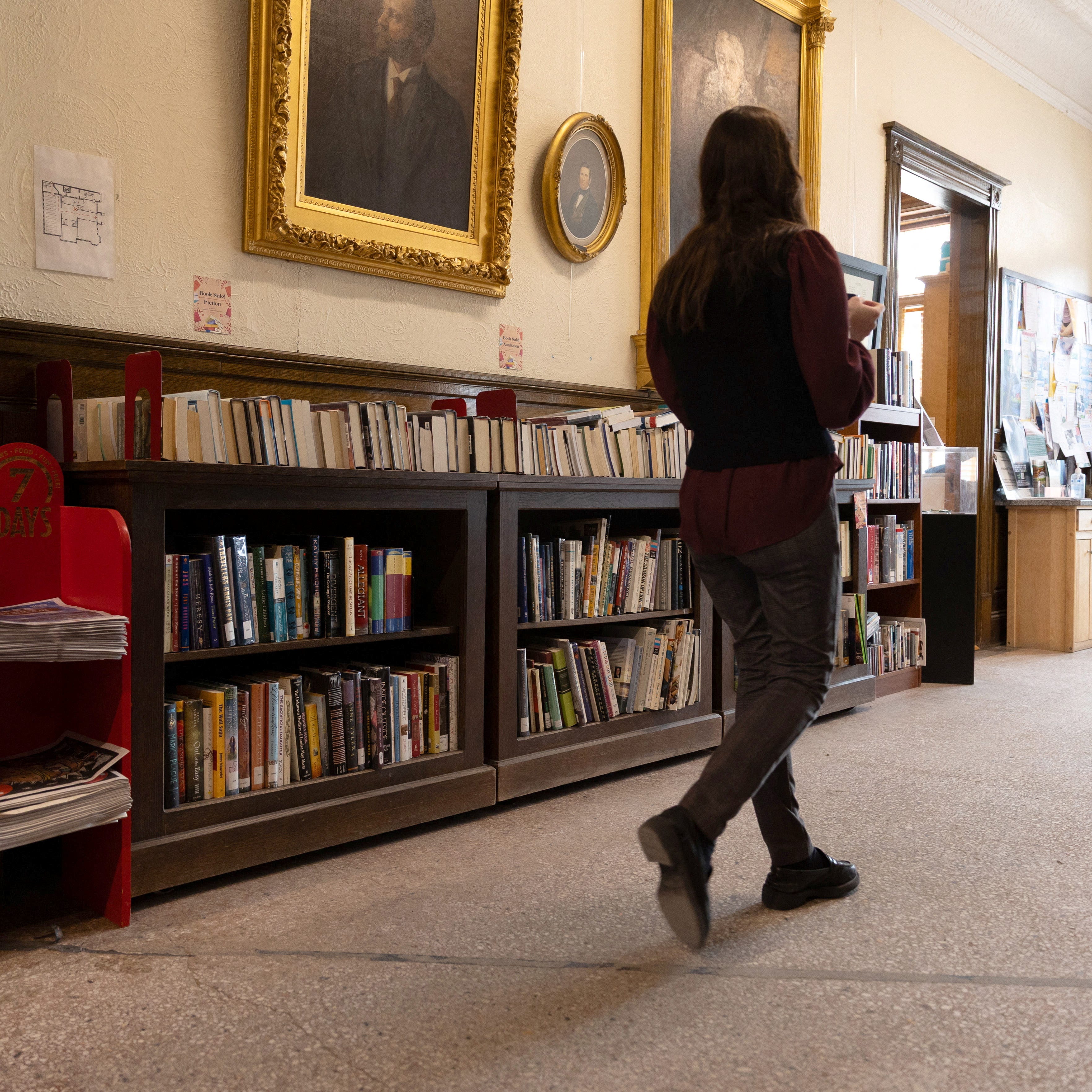 US-Canada border library ends 122-year front door tradition for Canadians amid tightening relations