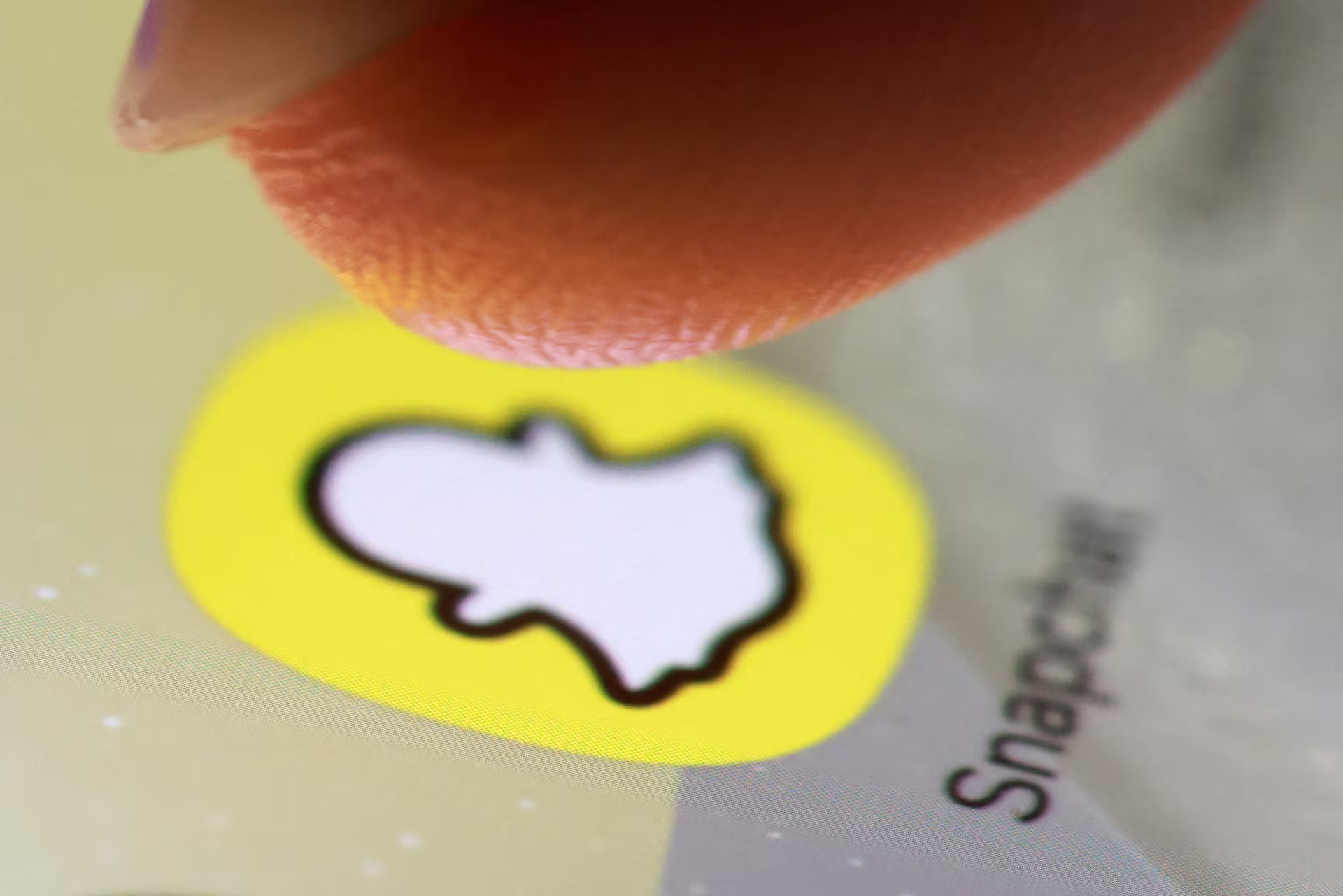 Snapchat Bans Wholly AI-Generated Videos from Spotlight, Emphasizing Authentic Human Content