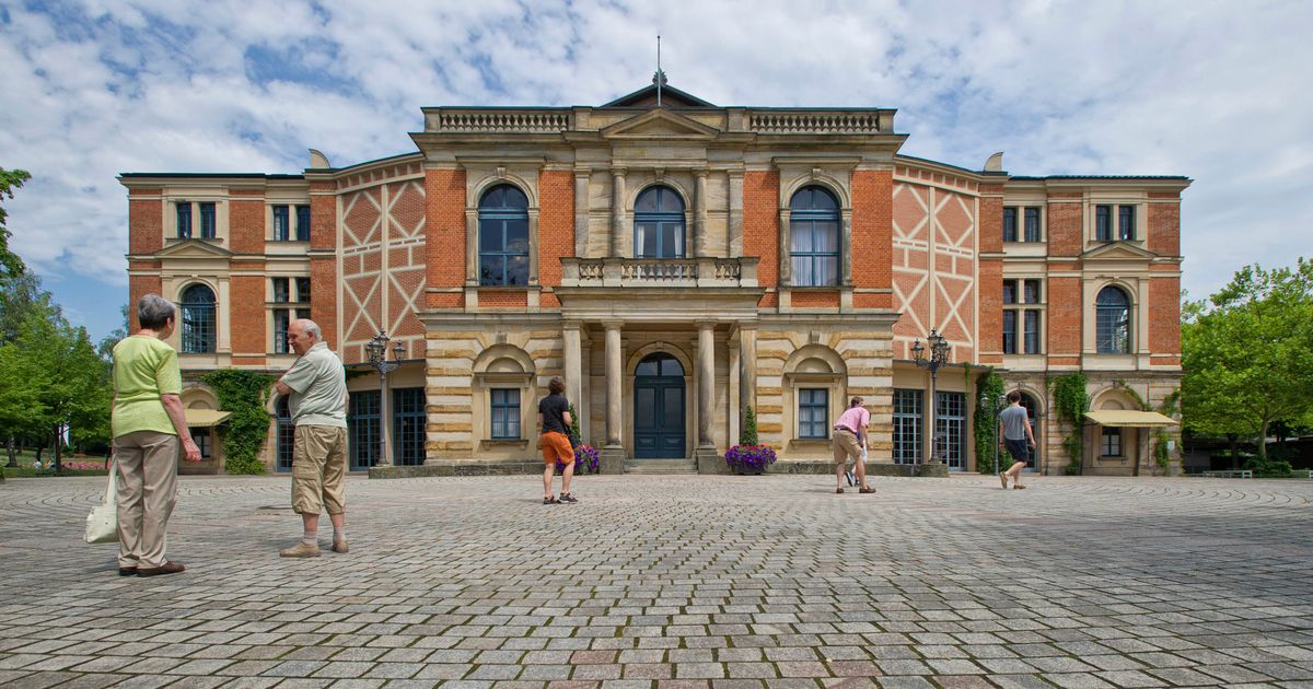 AI-Assisted Staging Draws Boos at Richard Wagner Festival in Germany