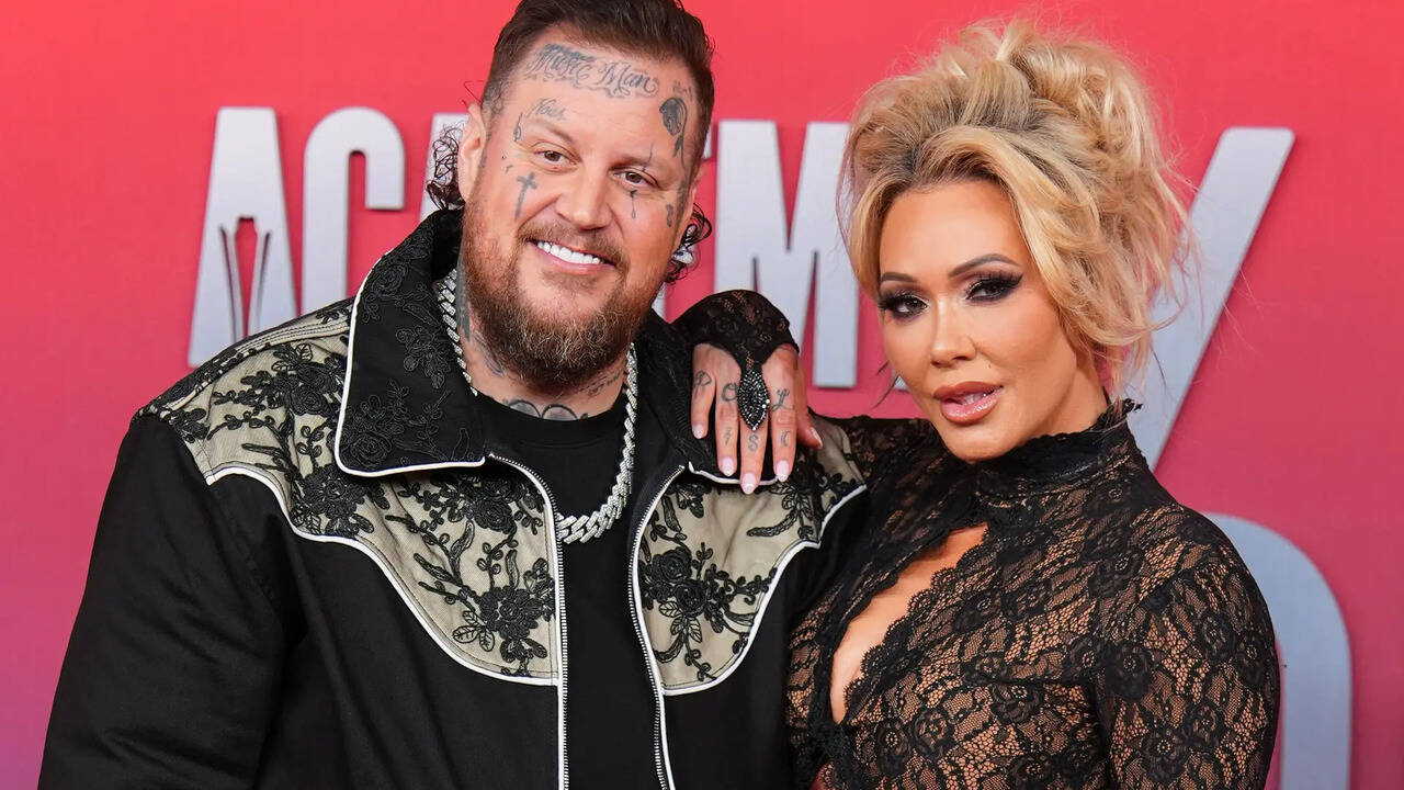 Bunnie Xo Unveils New Fleetwood Mac Lyric Tattoo After Divorce, Explains Its True Meaning