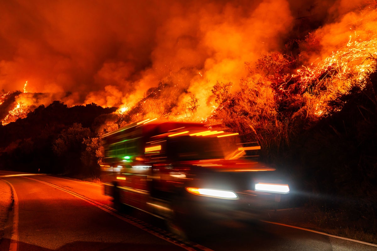 Wildfires Burn Along California's Scenic Big Sur Coast in Dramatic Photos