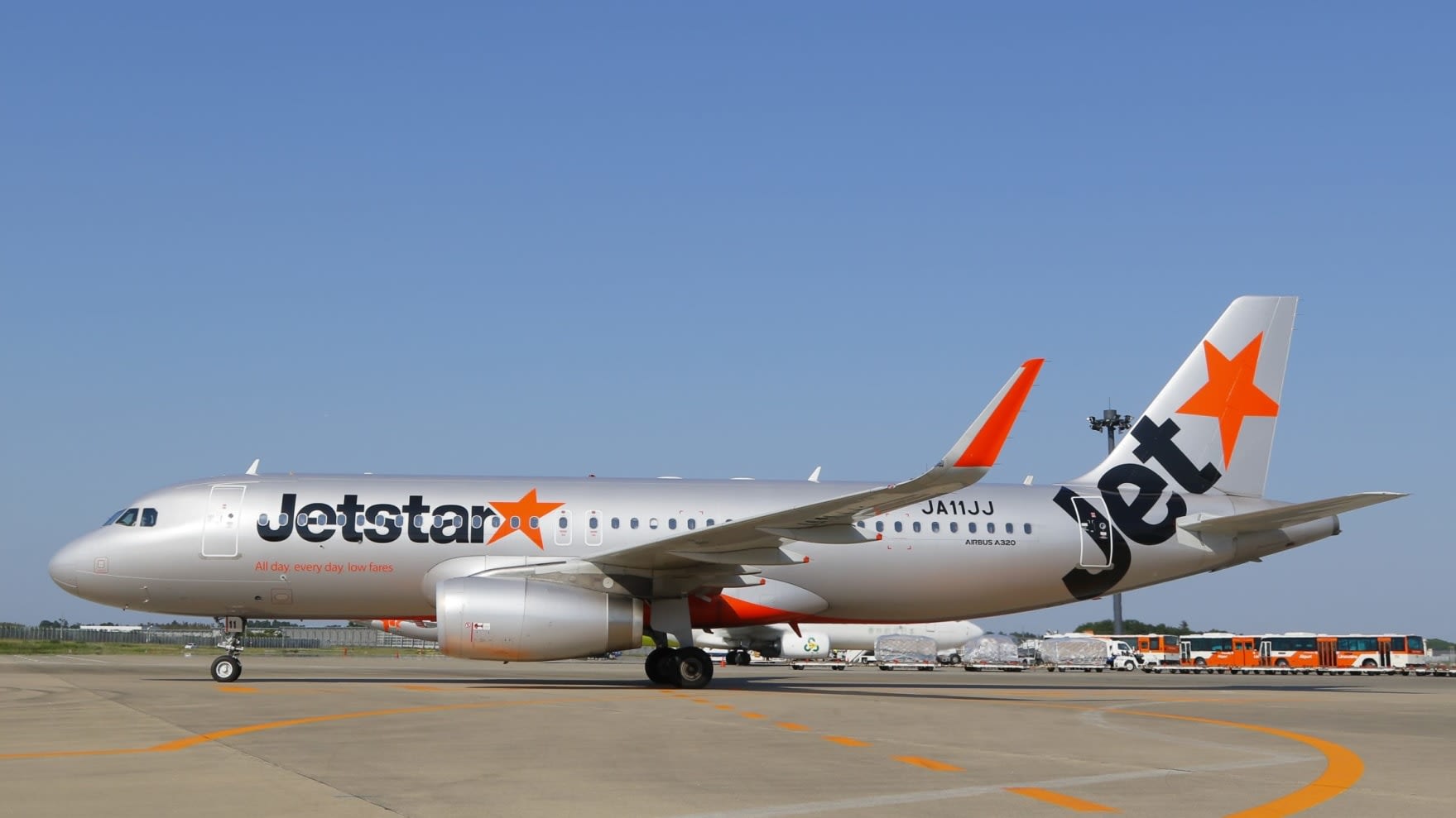 Qantas Divests Jetstar Japan Stake for A$115 Million, Airline Prepares Rebrand